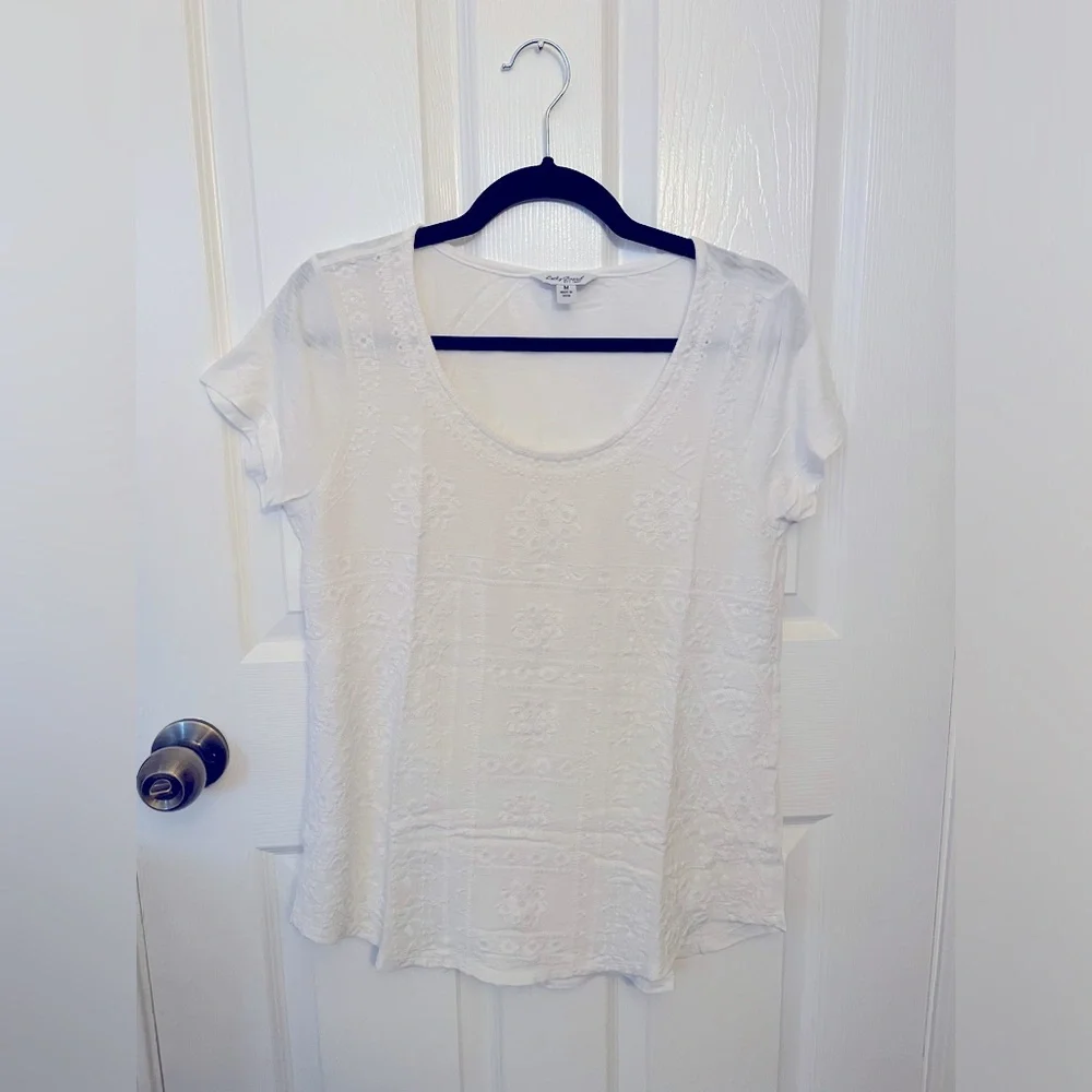 Lucky brand tops in medium - Picture 2 of 3